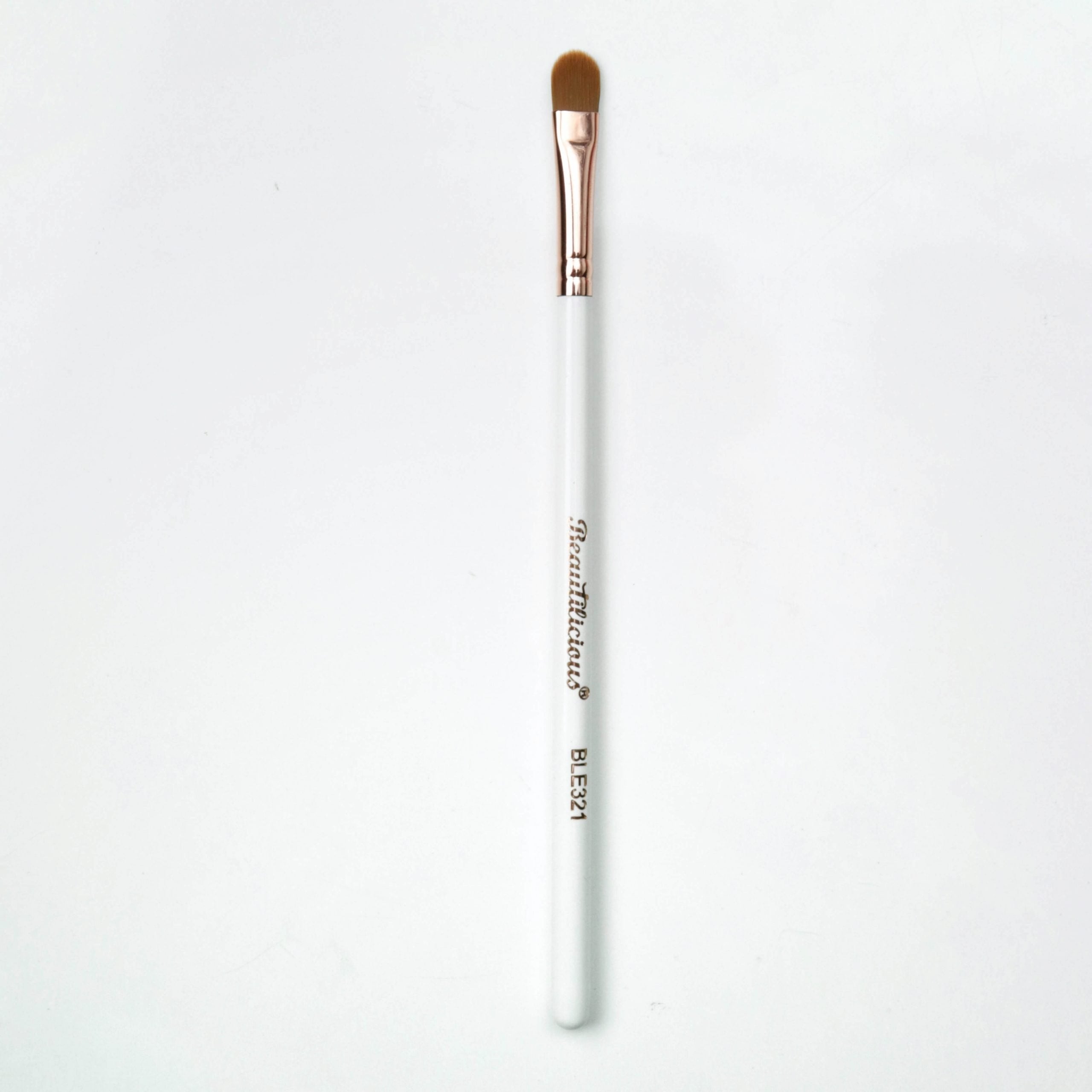 Large Blending Brush for Makeup & Eyeshadow - BLE-301 – Beautilicious